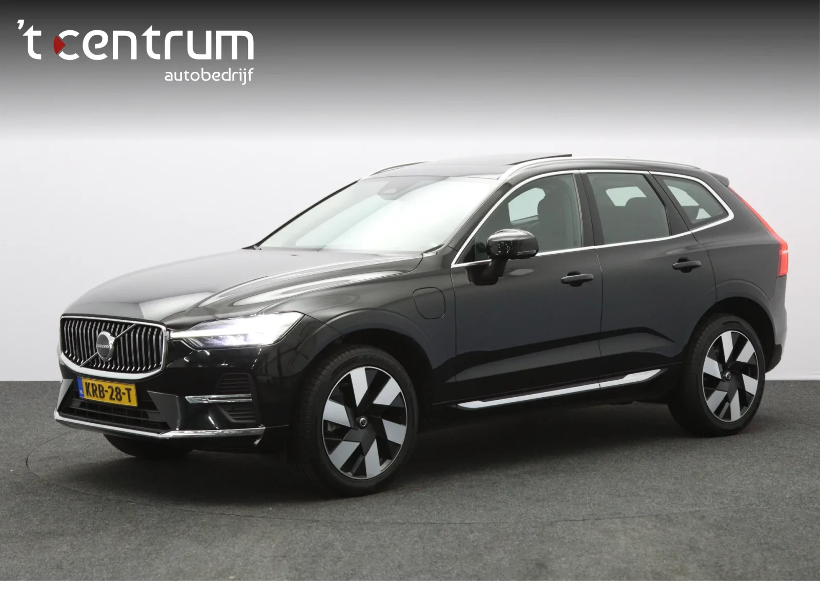 Volvo XC60 (2023) — foto 1