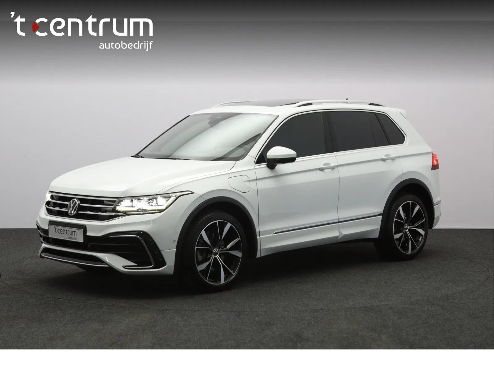 Volkswagen Tiguan (2023) — foto 1