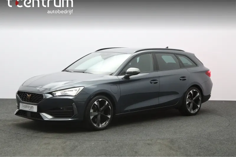 CUPRA Leon (2023)