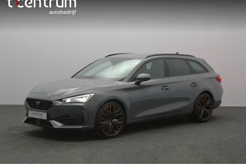 CUPRA Leon (2023)