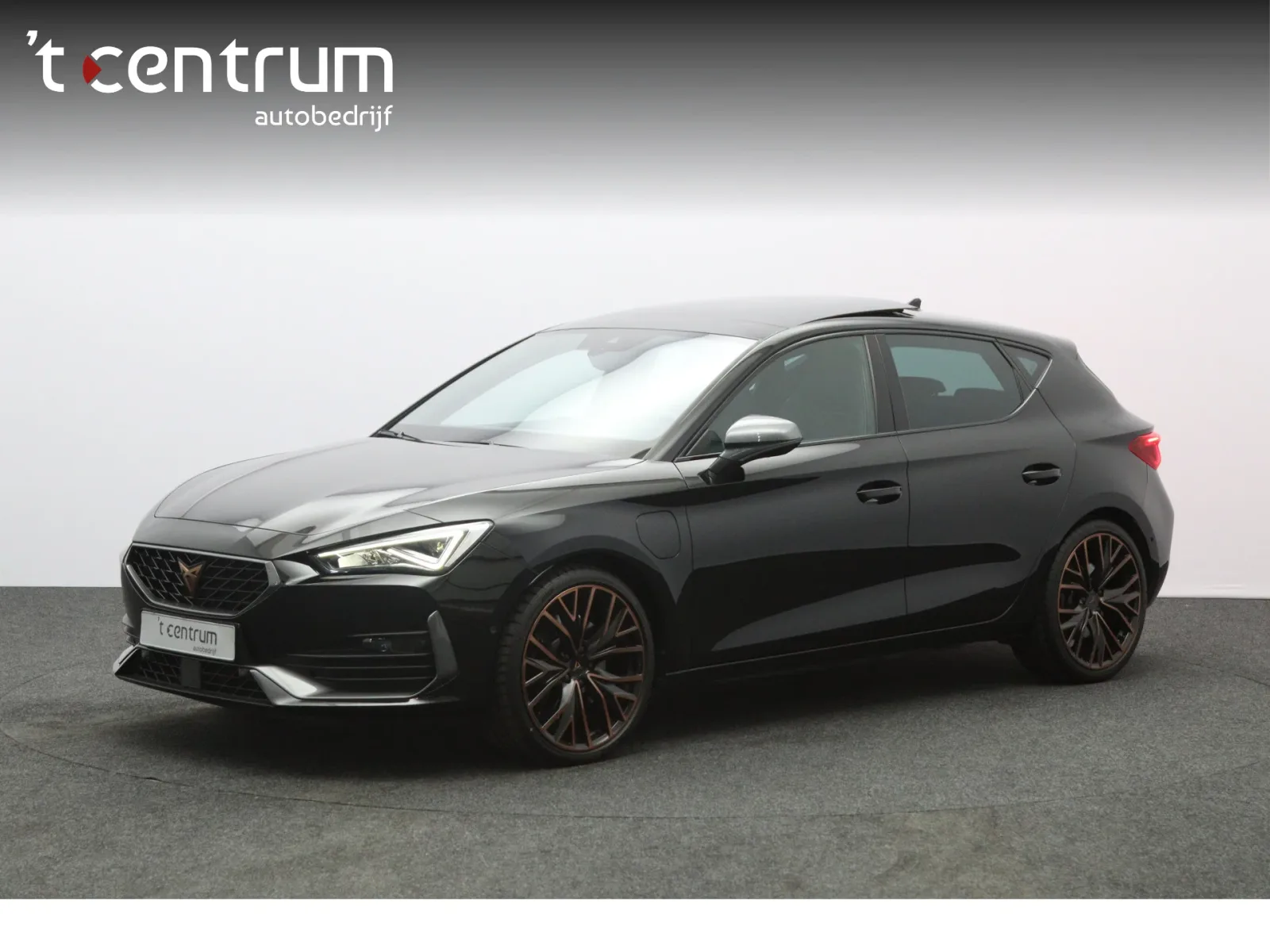 CUPRA Leon (2024) — foto 1