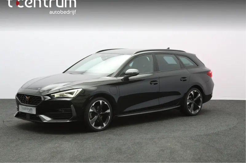 CUPRA Leon (2023)
