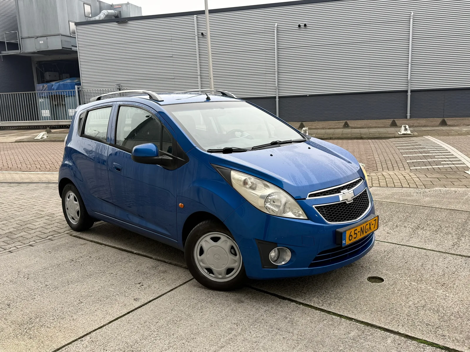 Chevrolet Spark (2010) — foto 1