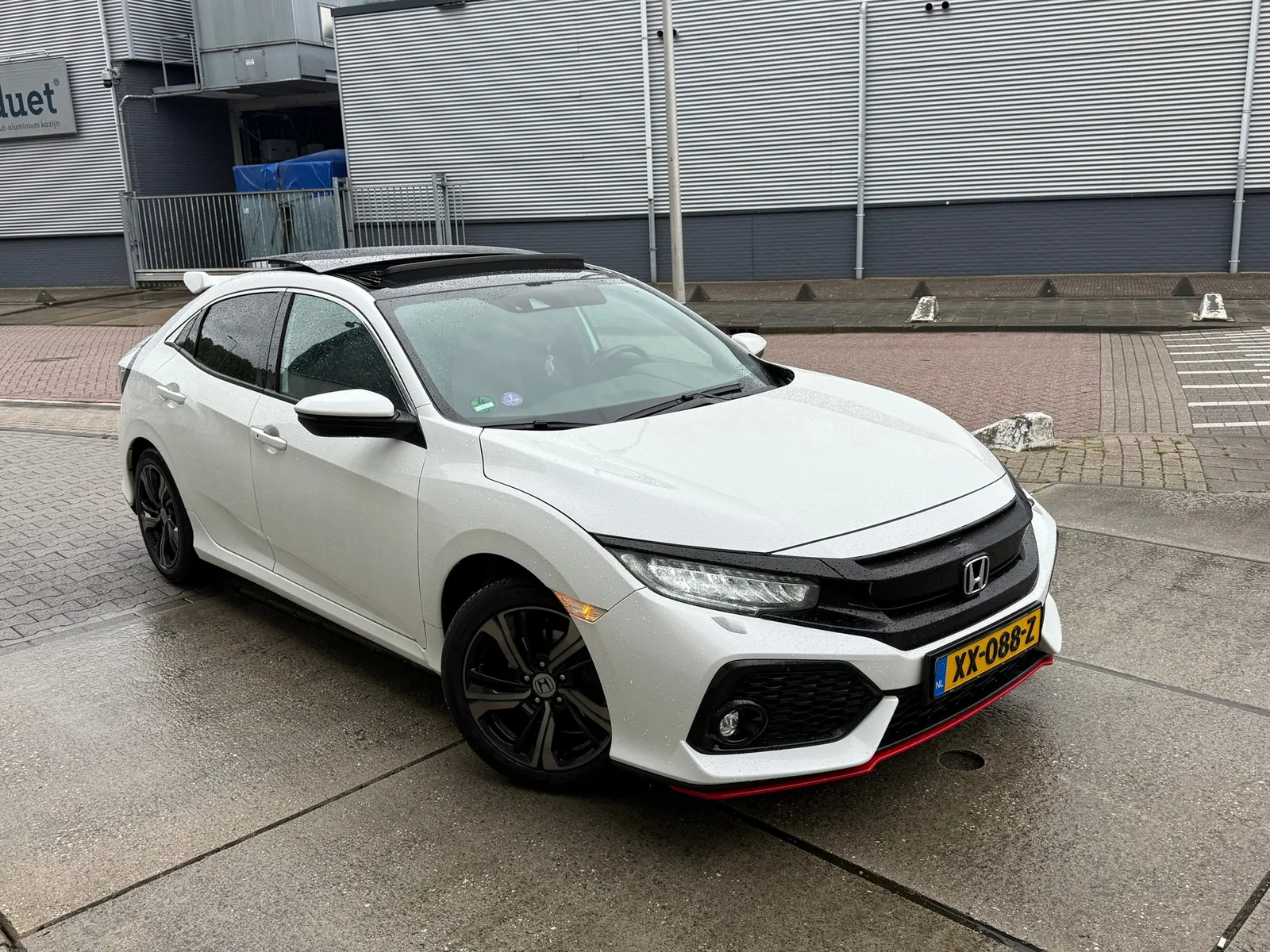 Honda Civic (2019) — foto 1