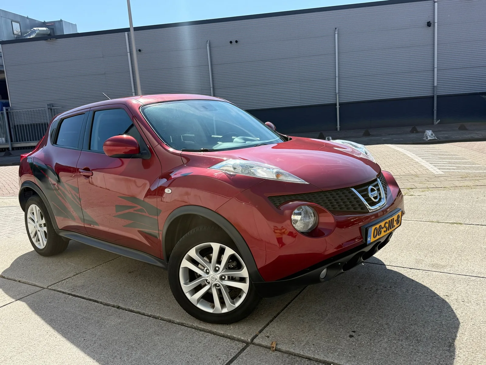 Nissan Juke (2011) — foto 1