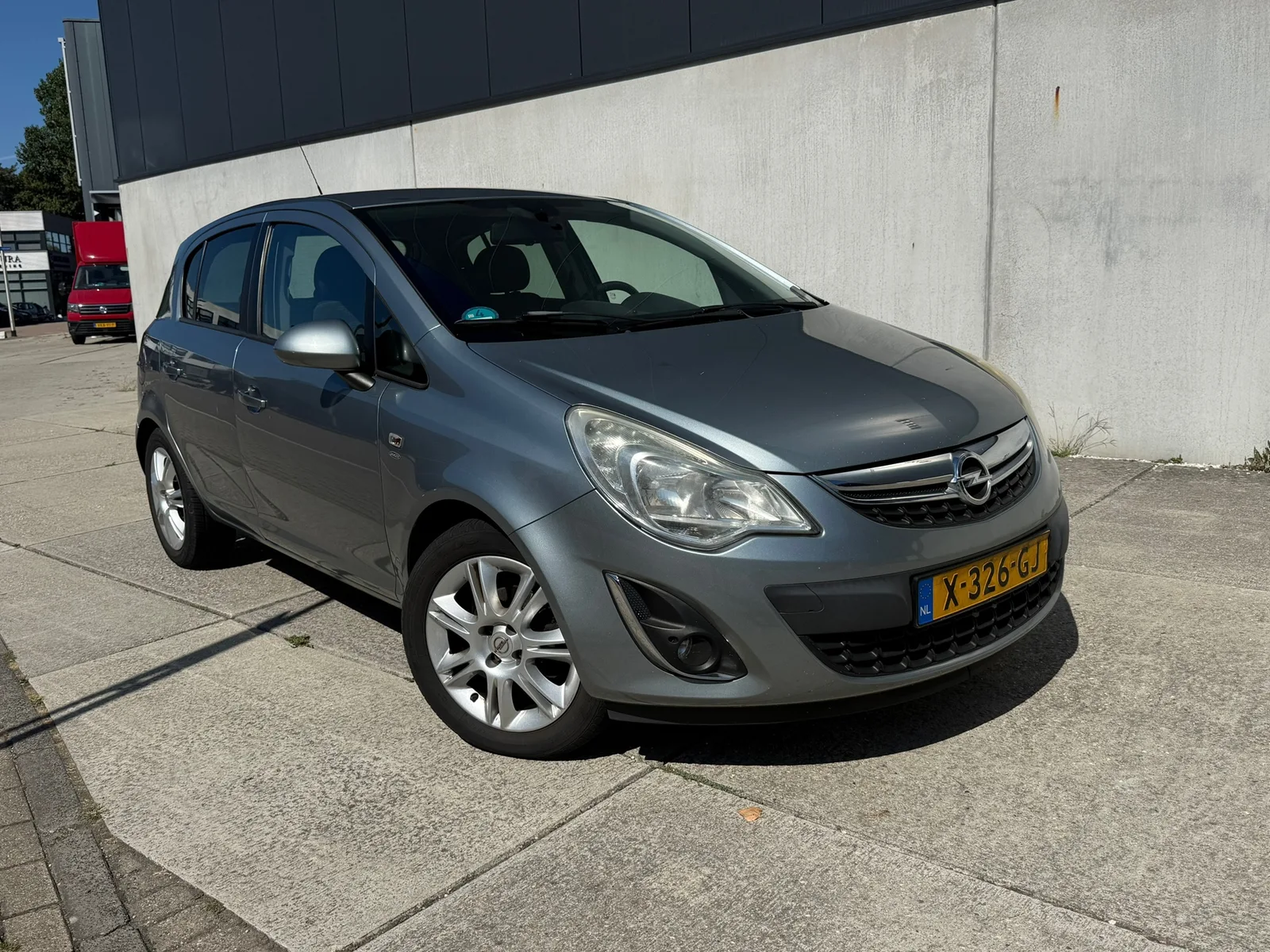 Opel Corsa (2011) — foto 1