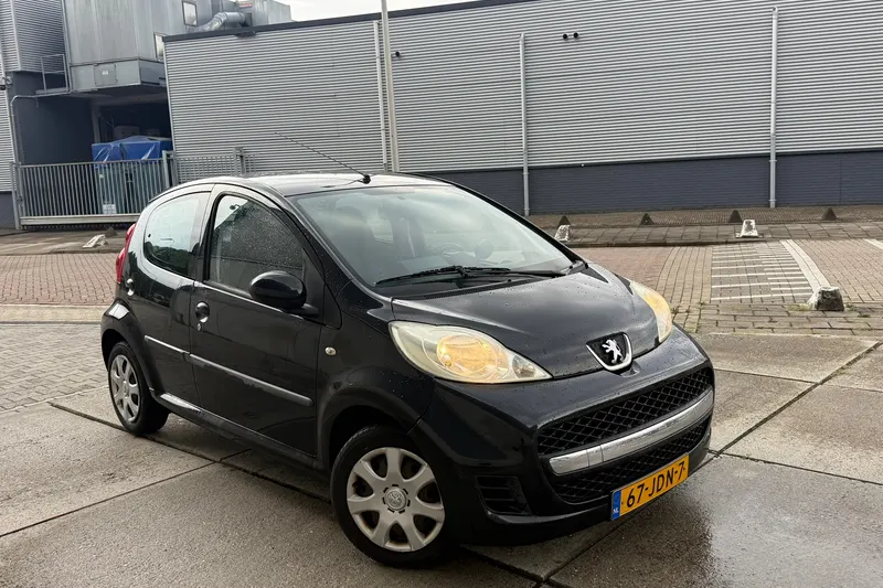 Peugeot 107 (2009)