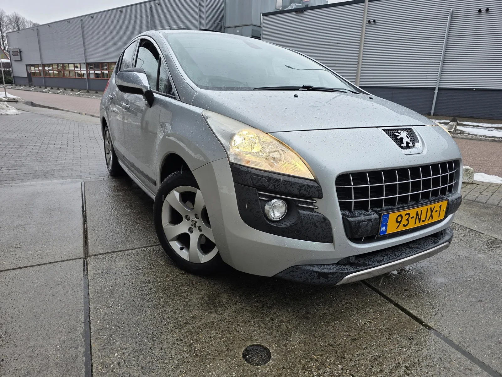 Peugeot 3008 (2010) — foto 1
