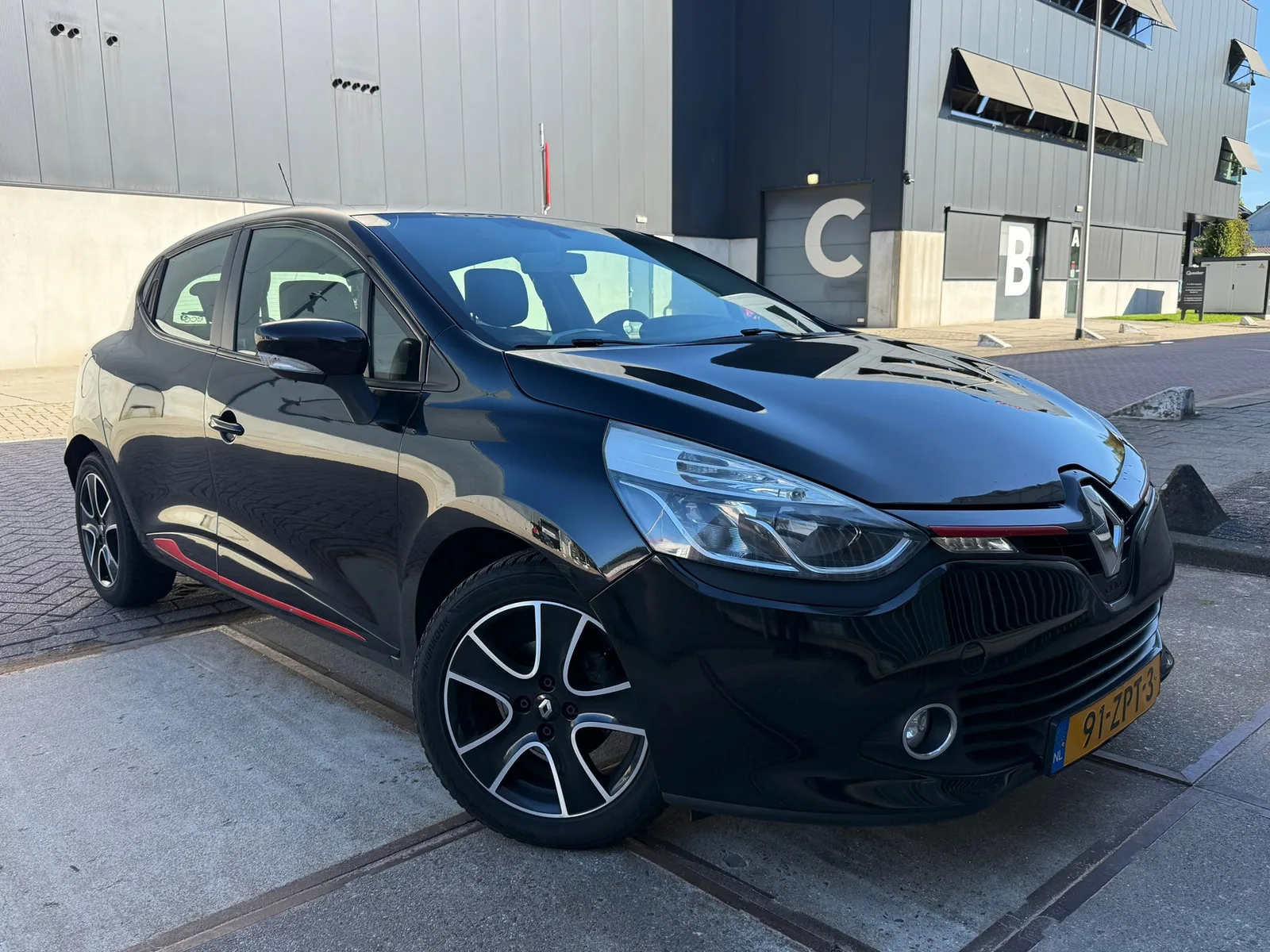 Renault Clio (2013) — foto 1