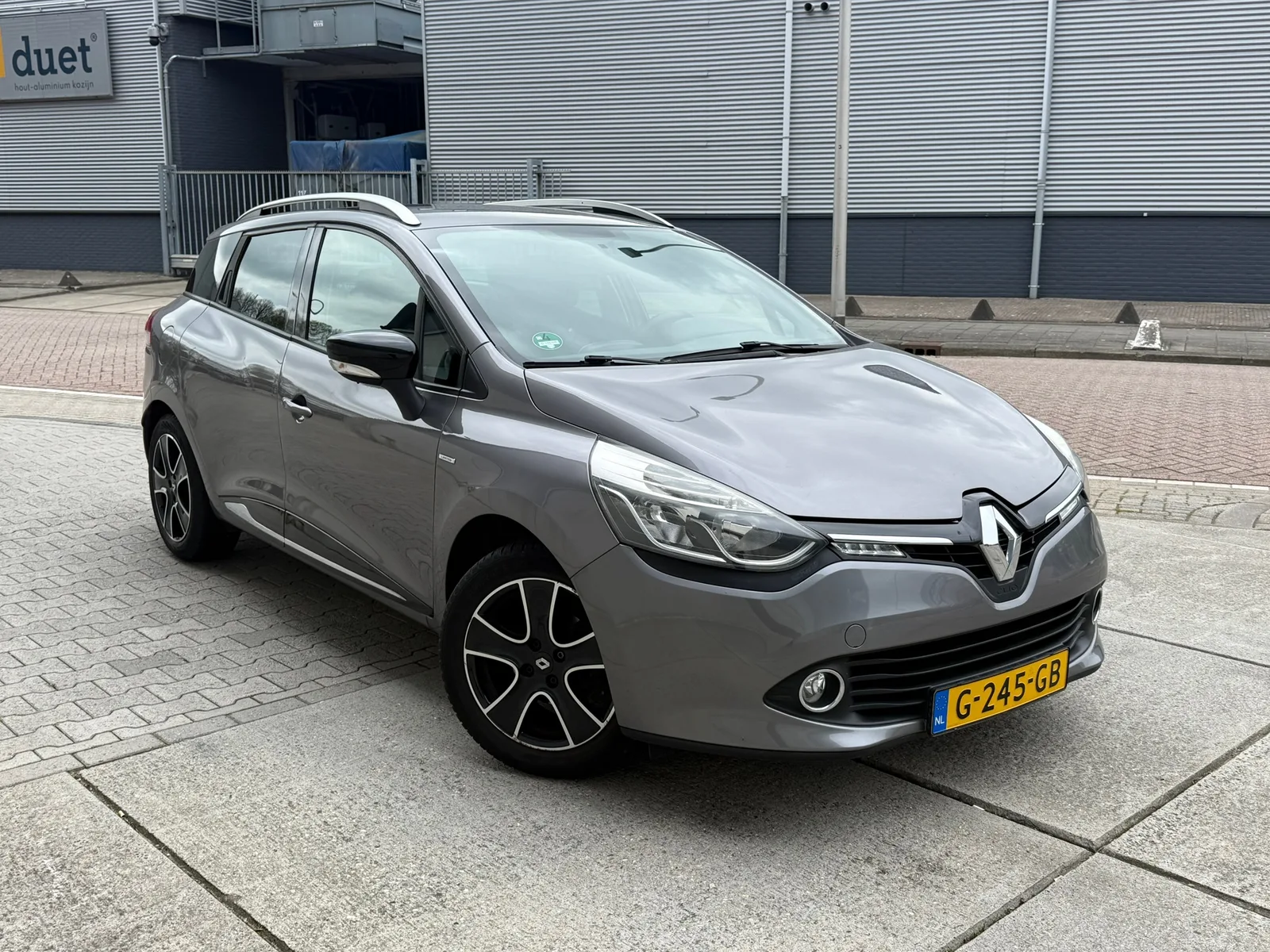 Renault Clio (2016) — foto 1