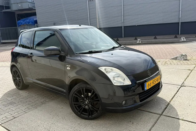 Suzuki Swift (2005)