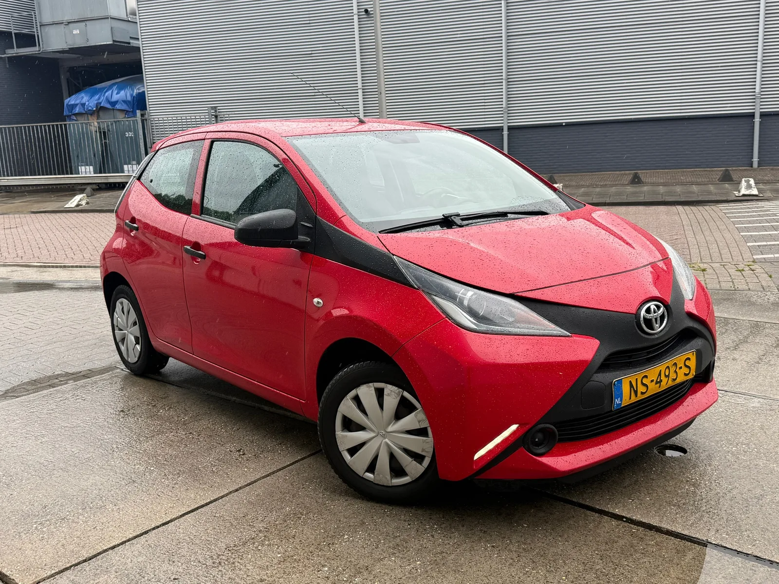 Toyota Aygo (2017) — foto 1