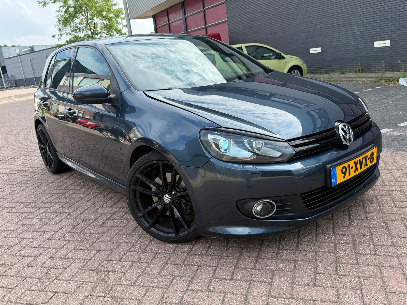 Volkswagen Golf (2009) — foto 1