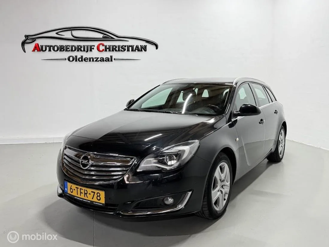 Opel Insignia Sports Tourer (2014) — foto 1