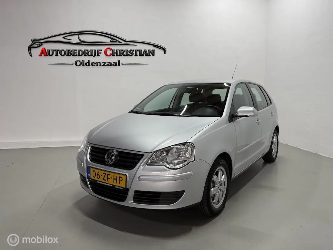 Volkswagen Polo (2008) — foto 1