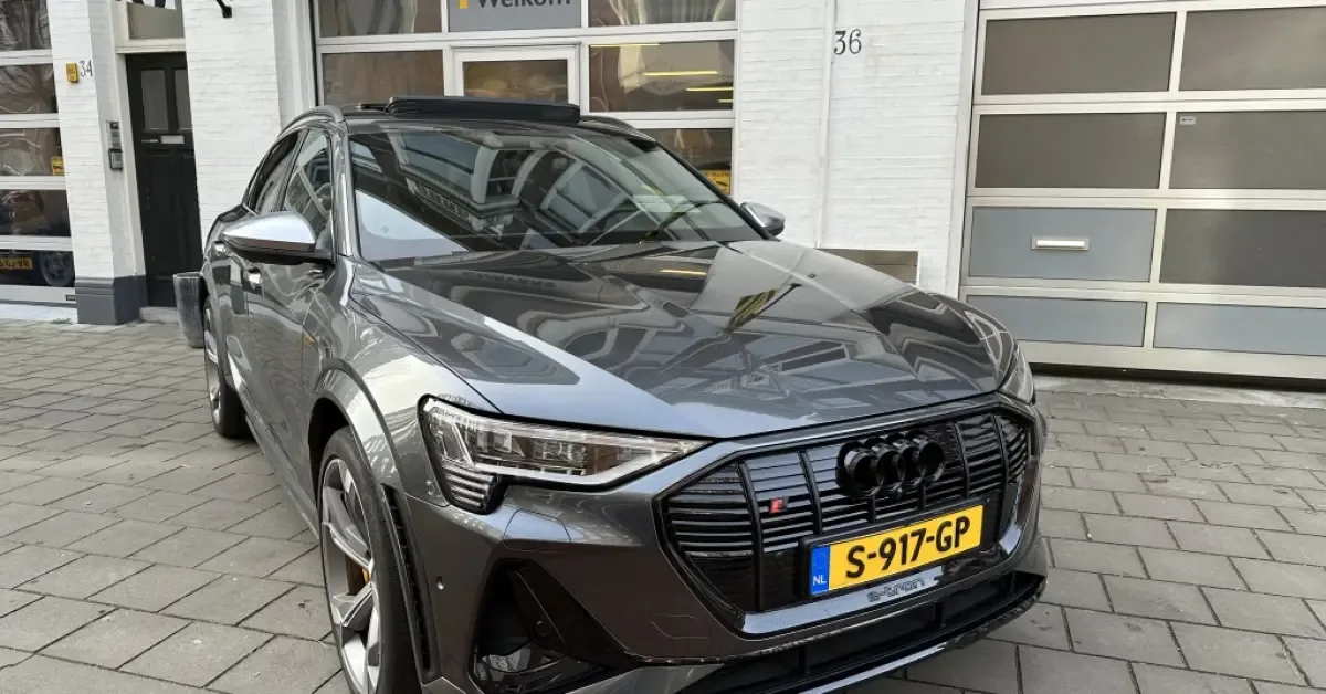 Audi e-tron (2022) — foto 1