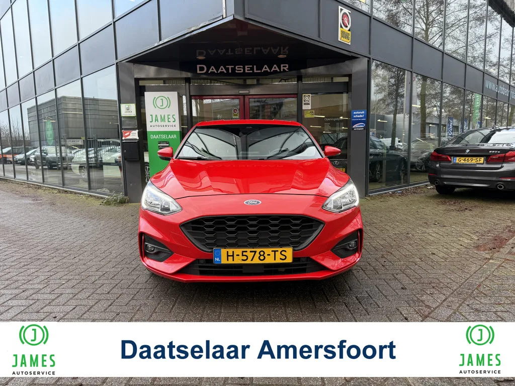 Ford Focus (2020) — foto 1