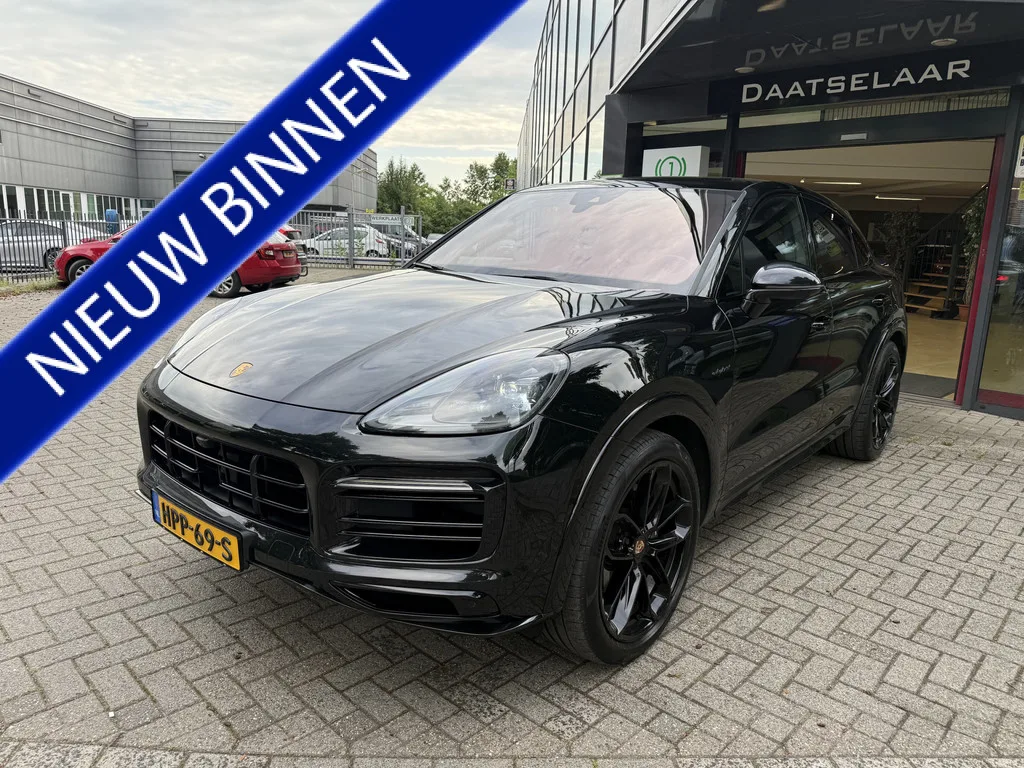 Porsche Cayenne (2023) — foto 1