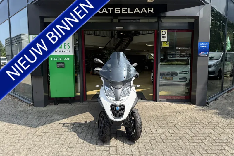 Piaggio 400 MP3 HPE Sport (2022)