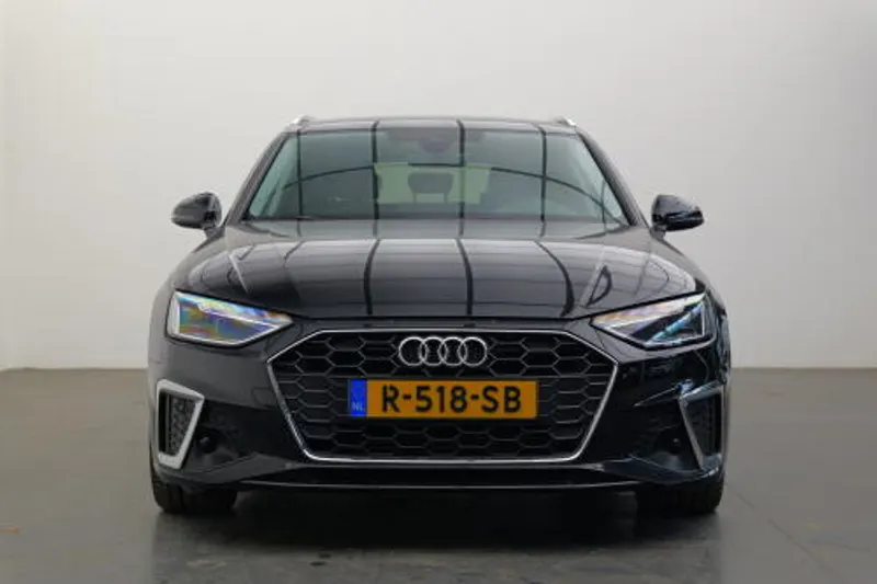 Audi A4 (2022)
