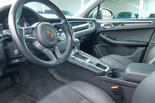 Porsche Macan (2018) — foto 1