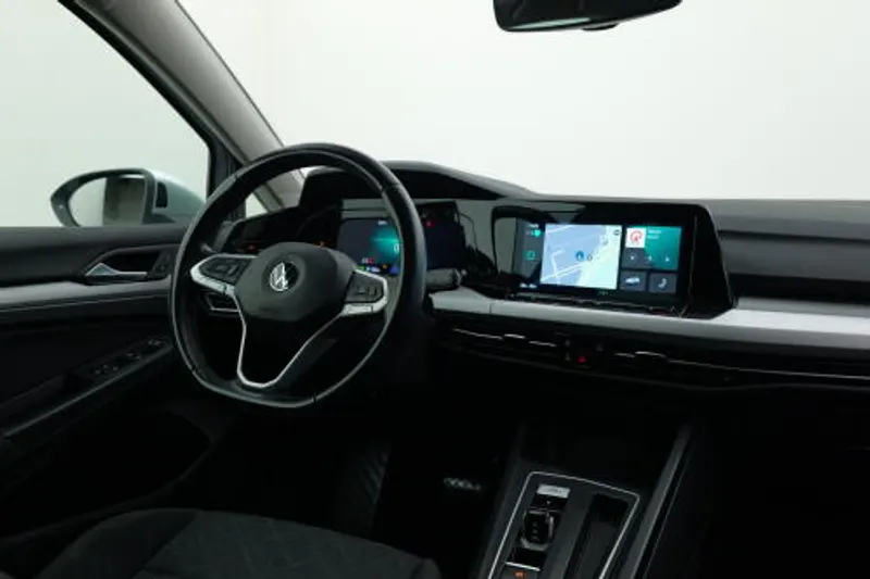 Volkswagen Golf (2021)