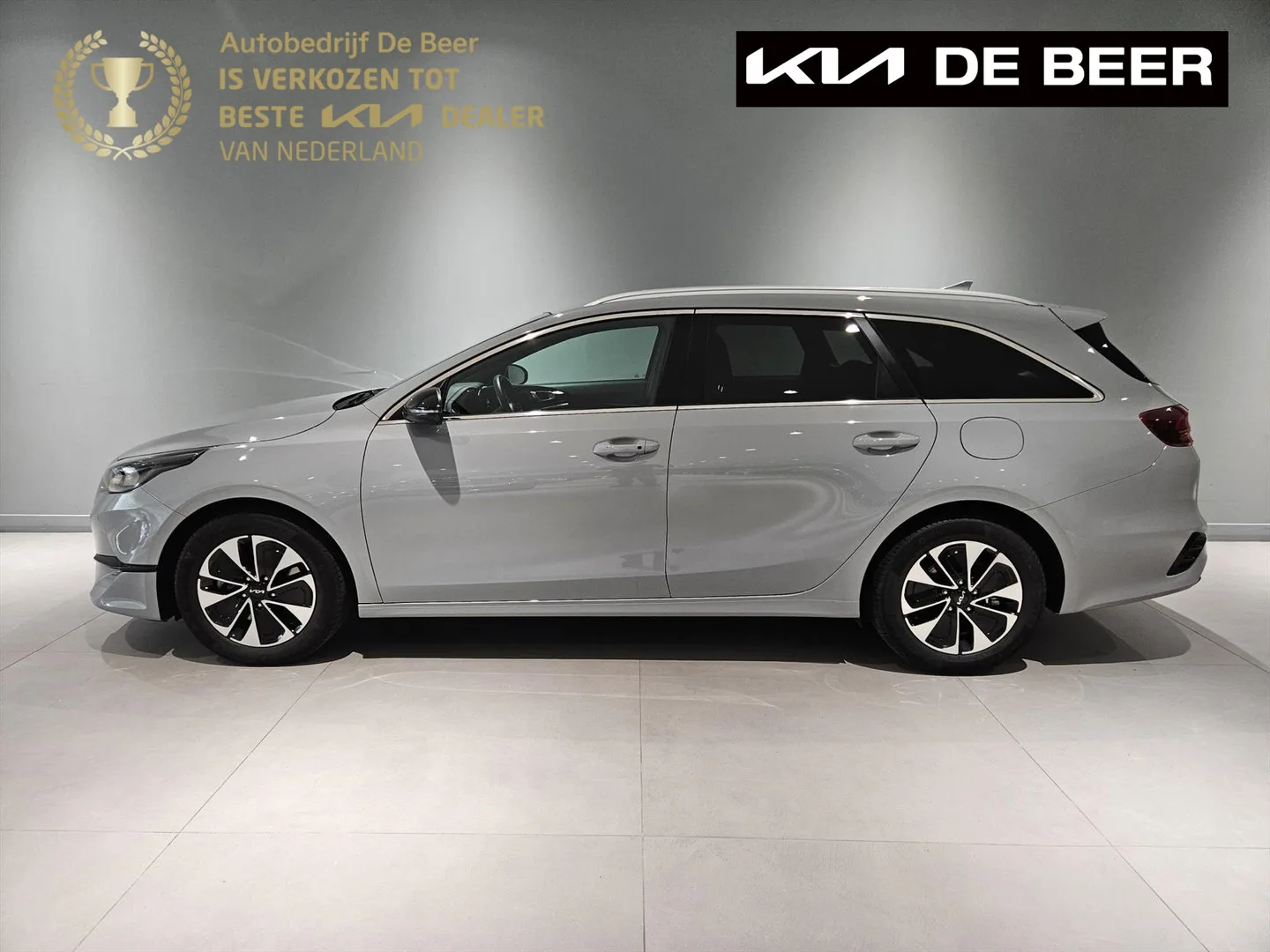 Kia Ceed Sportswagon (2025) — foto 1