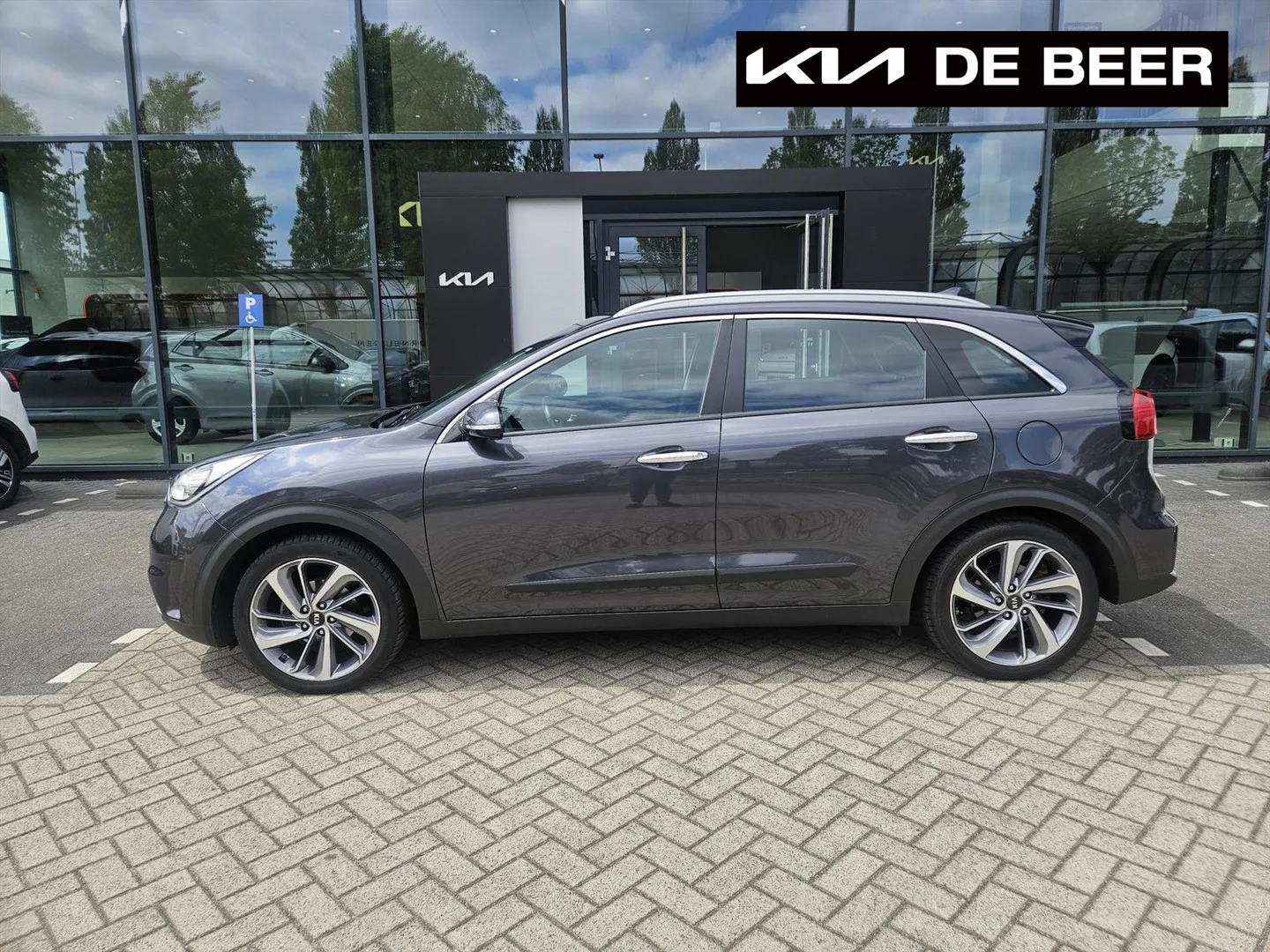 Kia Niro (2017) — foto 1