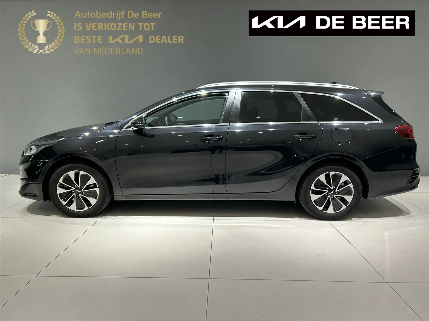 Kia Ceed Sportswagon (2025) — foto 1