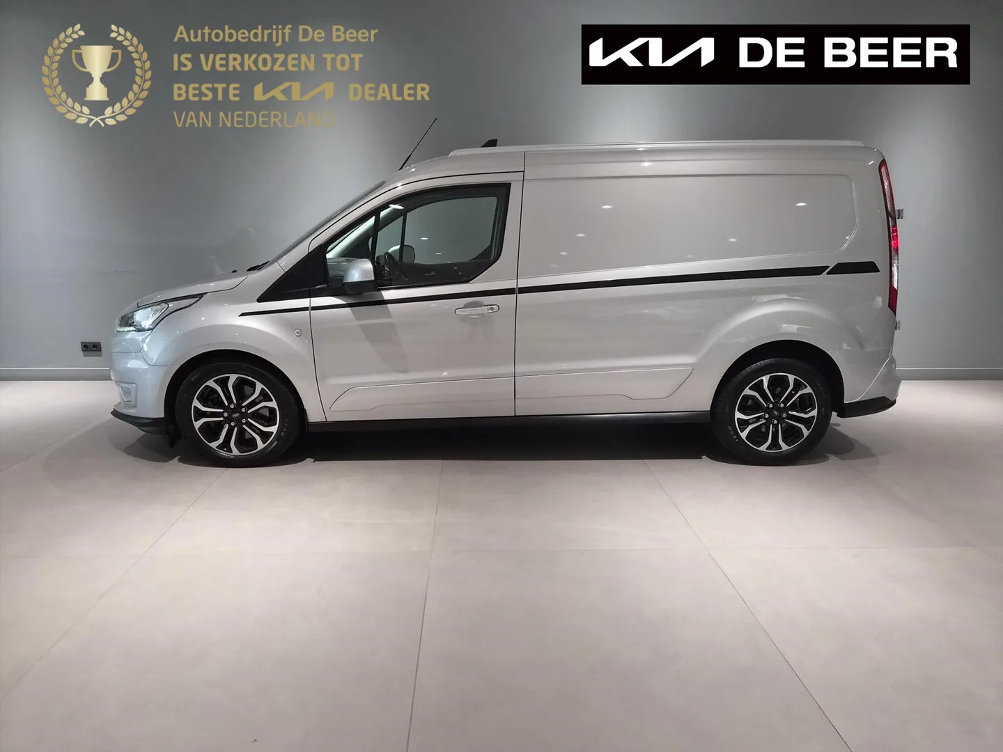 Ford Transit Connect (2023) — foto 1