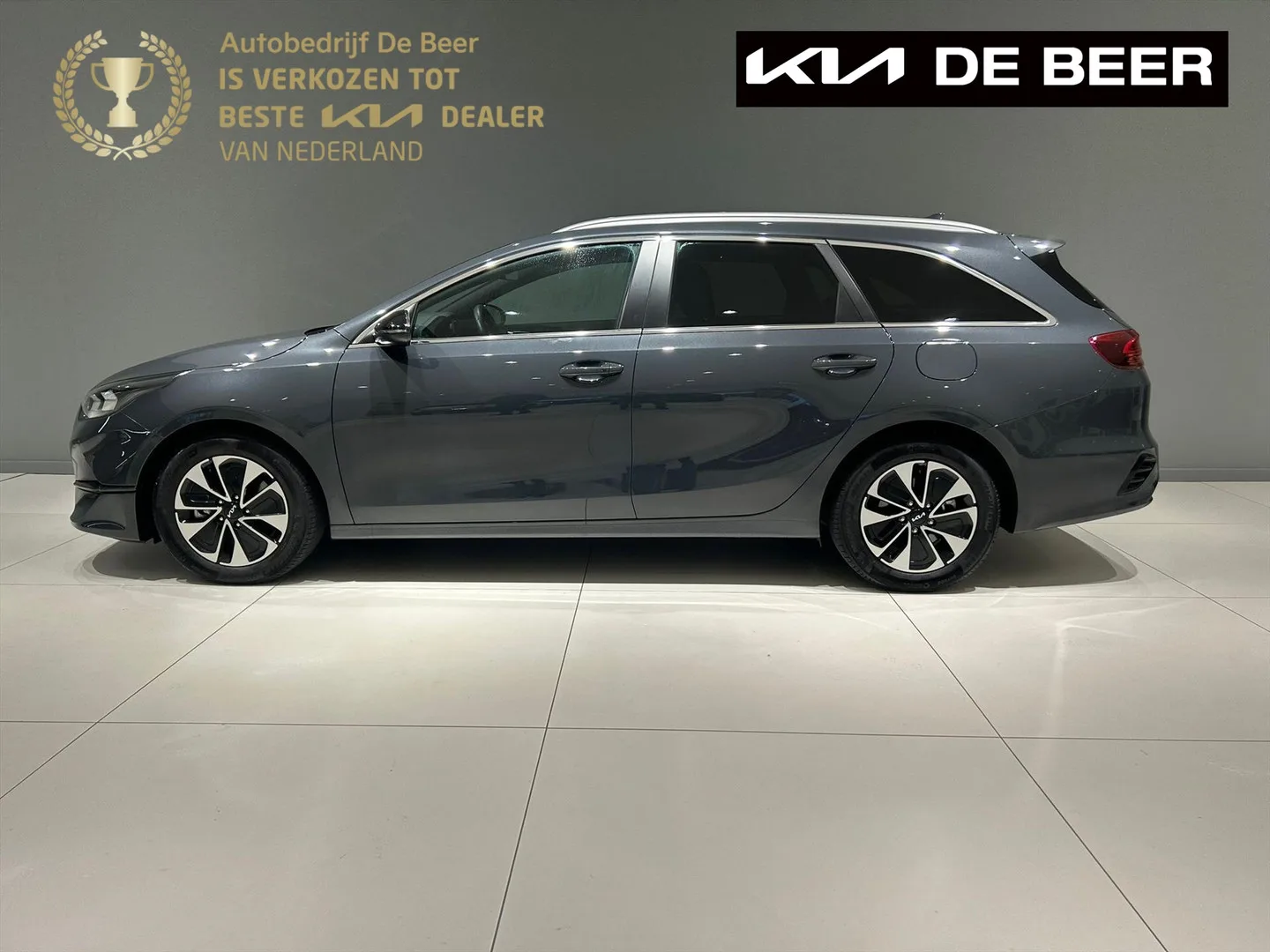 Kia Ceed Sportswagon (2025) — foto 1