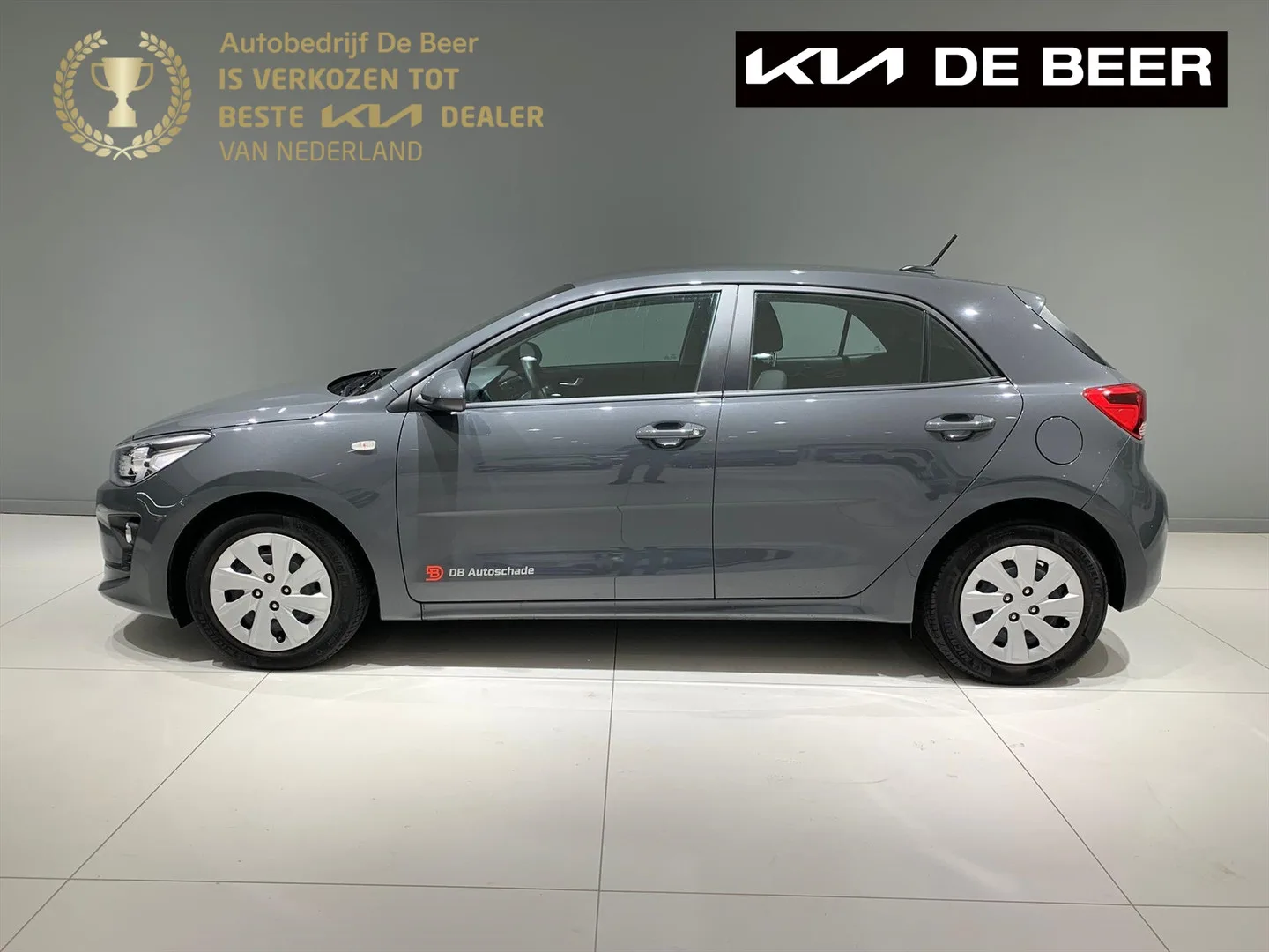 Kia Rio (2023) — foto 1