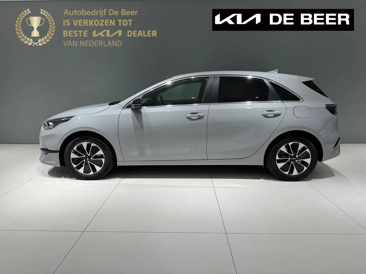 Kia Ceed (2025) — foto 1
