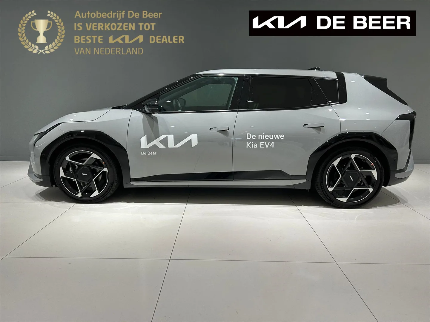 Kia EV4 (2025) — foto 1