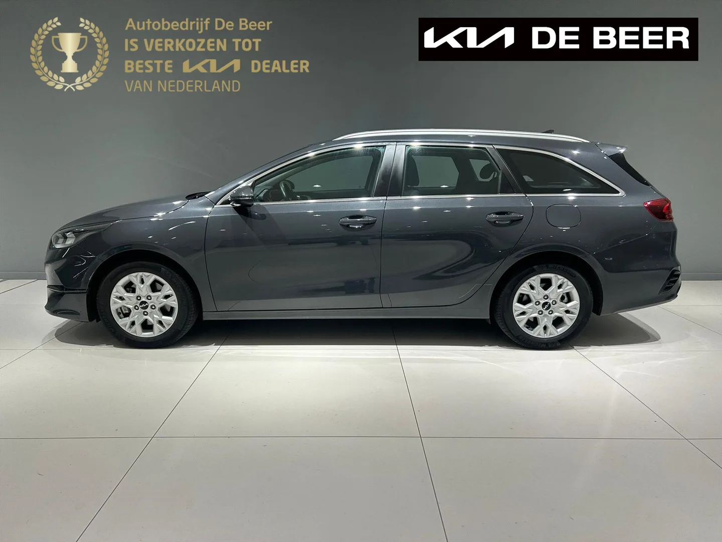 Kia Ceed Sportswagon (2025) — foto 1