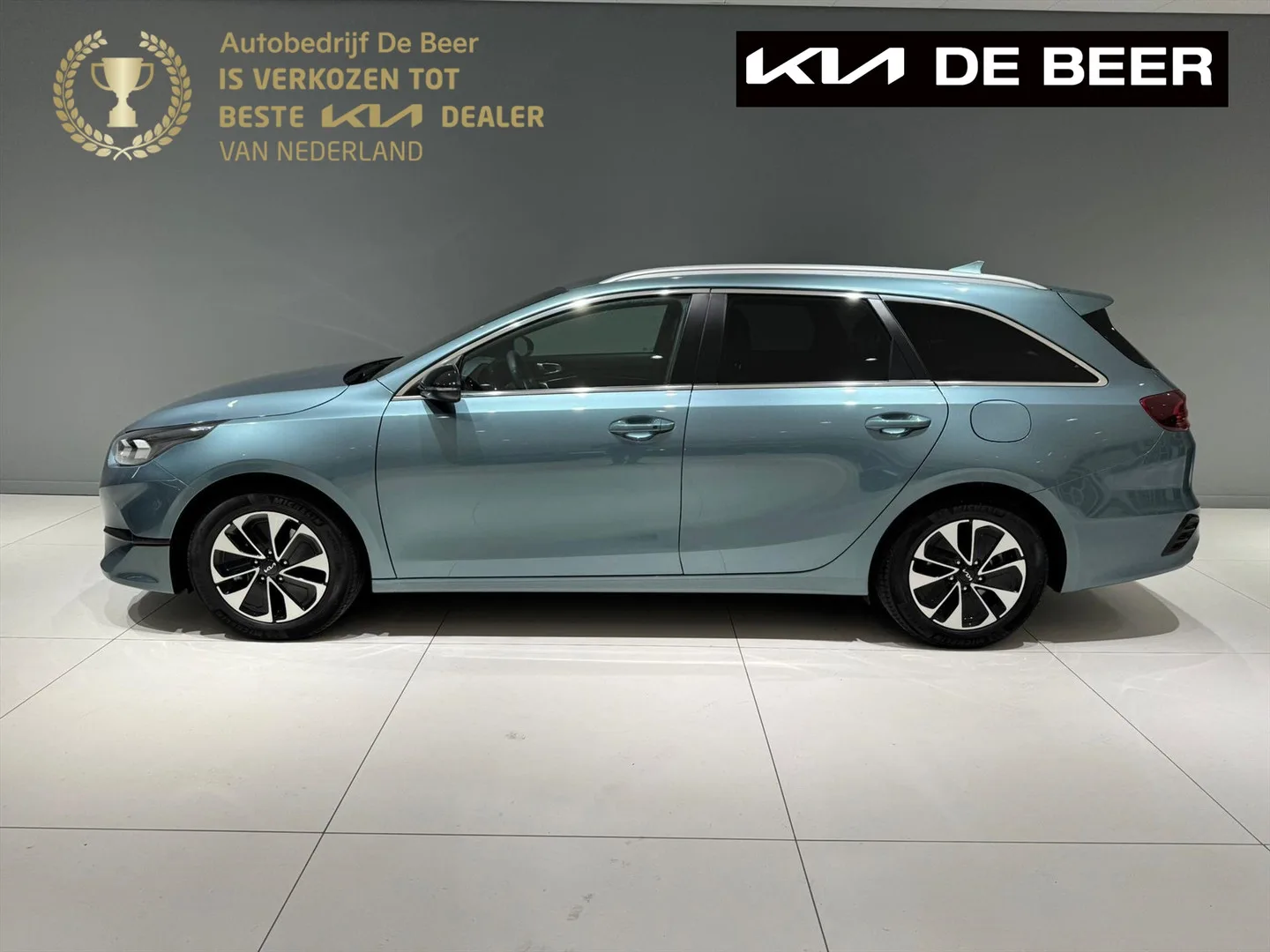 Kia Ceed Sportswagon (2025) — foto 1