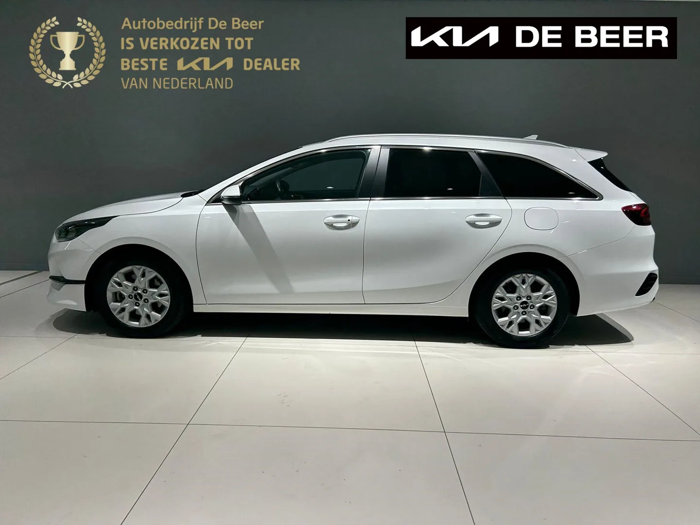 Kia Ceed Sportswagon (2025) — foto 1