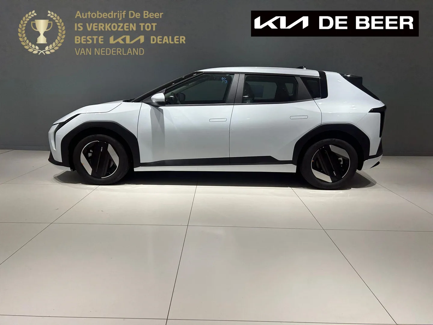 Kia EV4 (2026) — foto 1