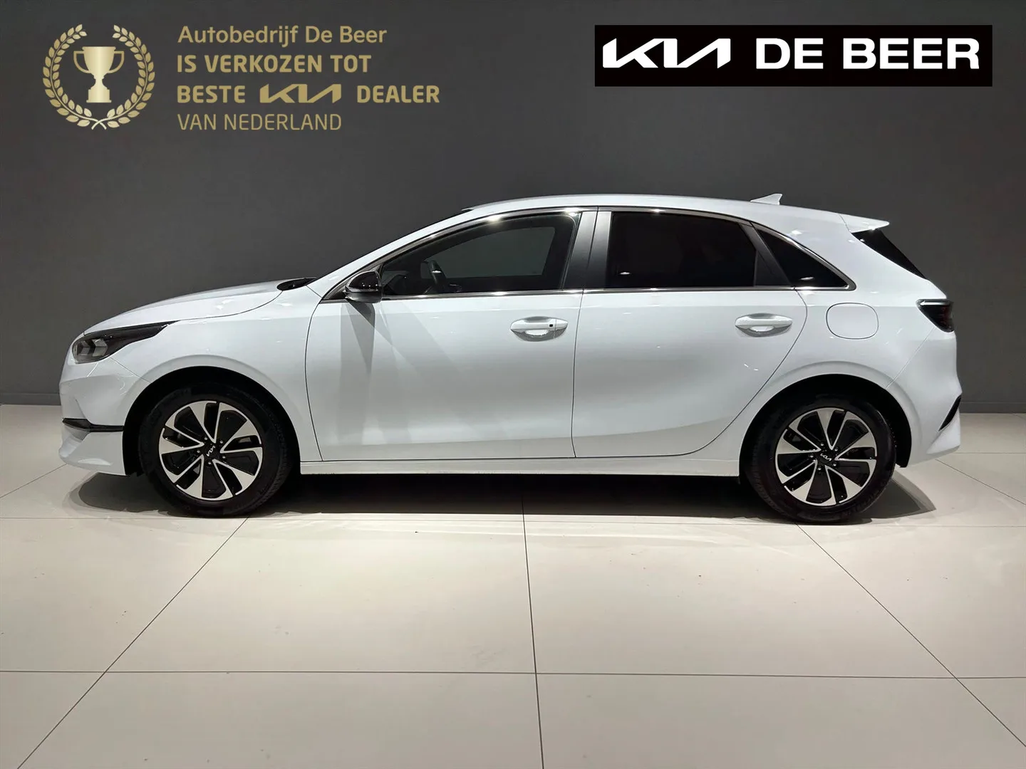 Kia Ceed (2025) — foto 1