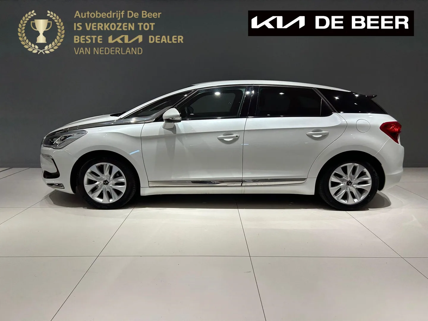 DS 5 (2015) — foto 1