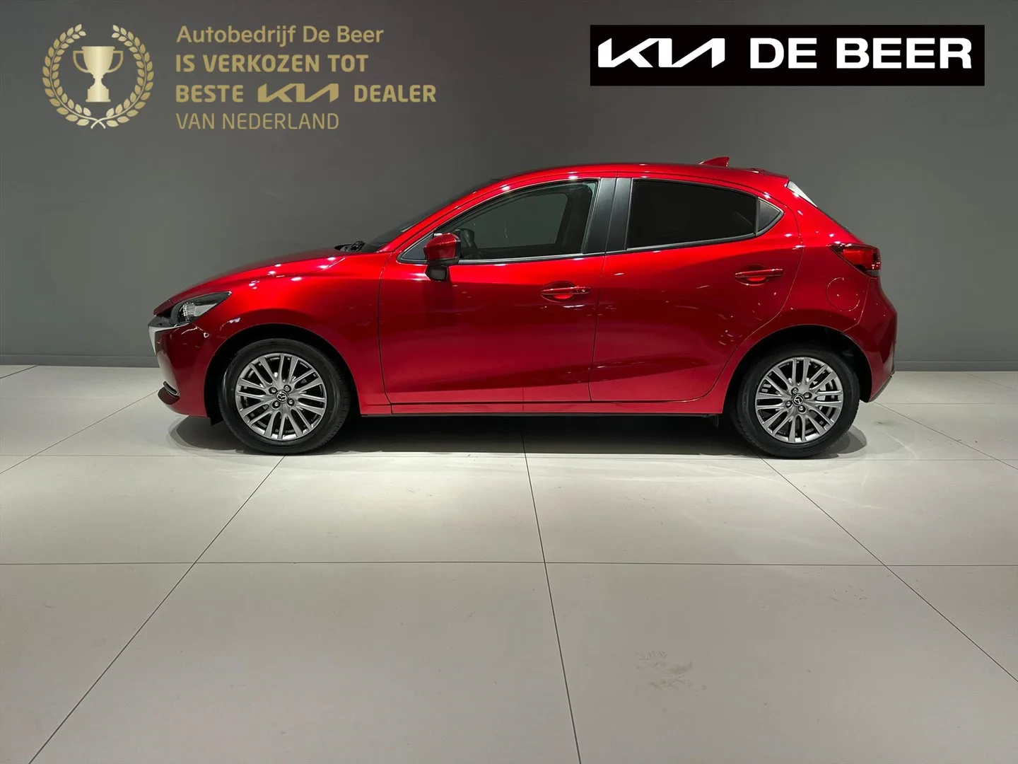 Mazda 2 (2020) — foto 1