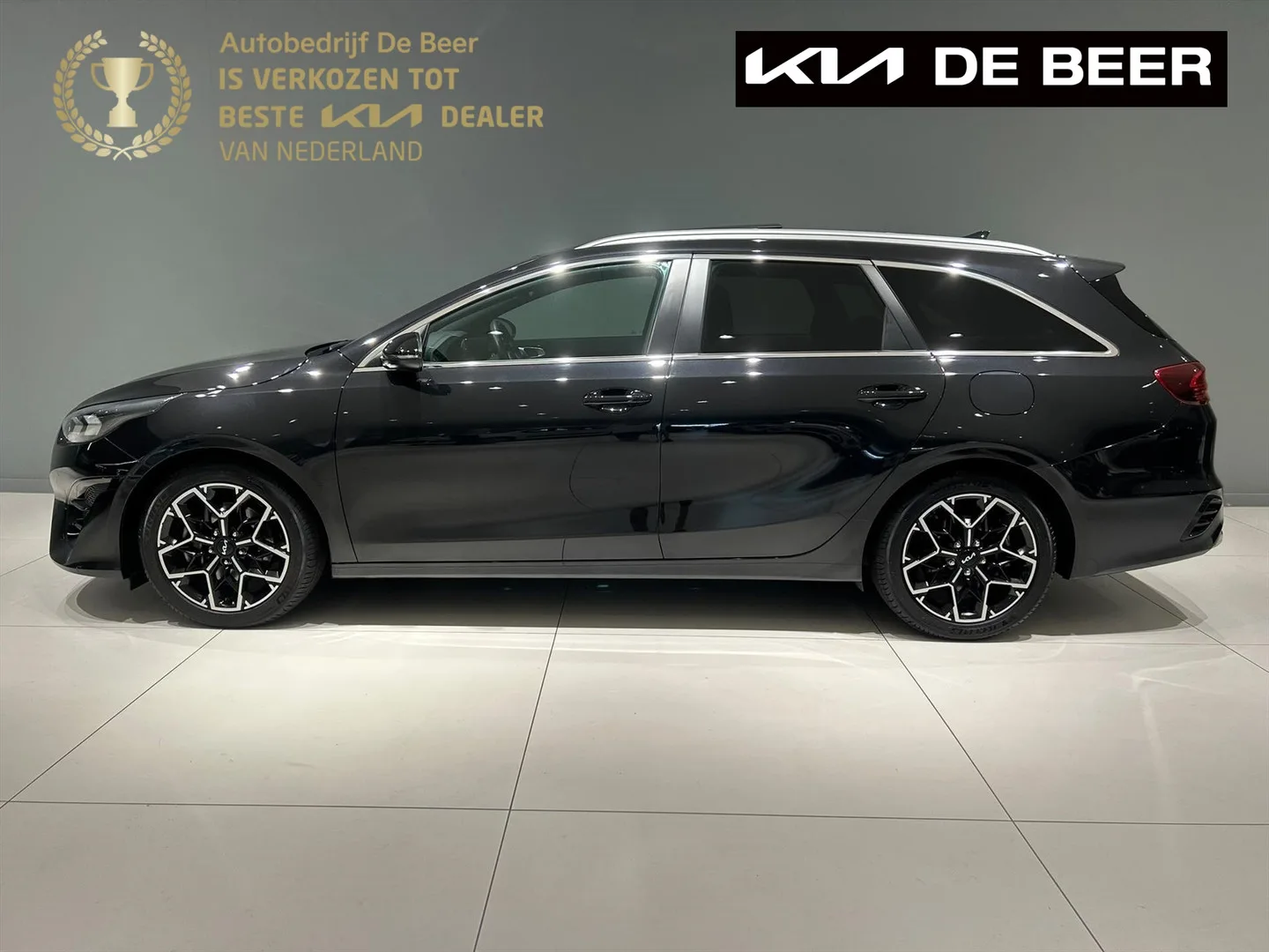 Kia Ceed Sportswagon (2025) — foto 1