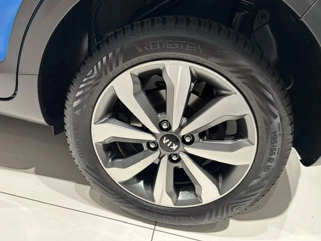 Kia Stonic (2021) — foto 1