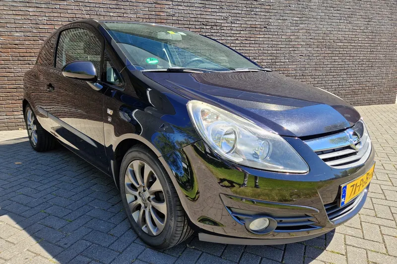 Opel Corsa (2011)