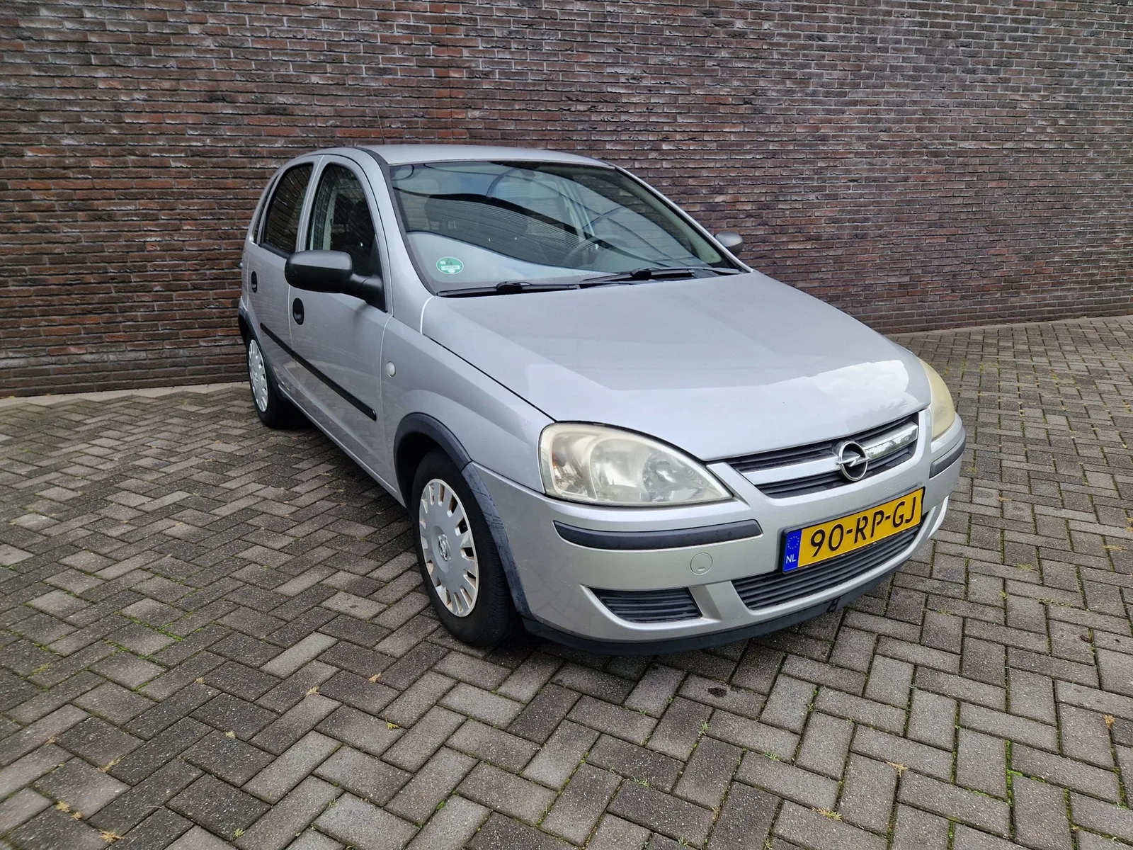 Opel Corsa (2005) — foto 1