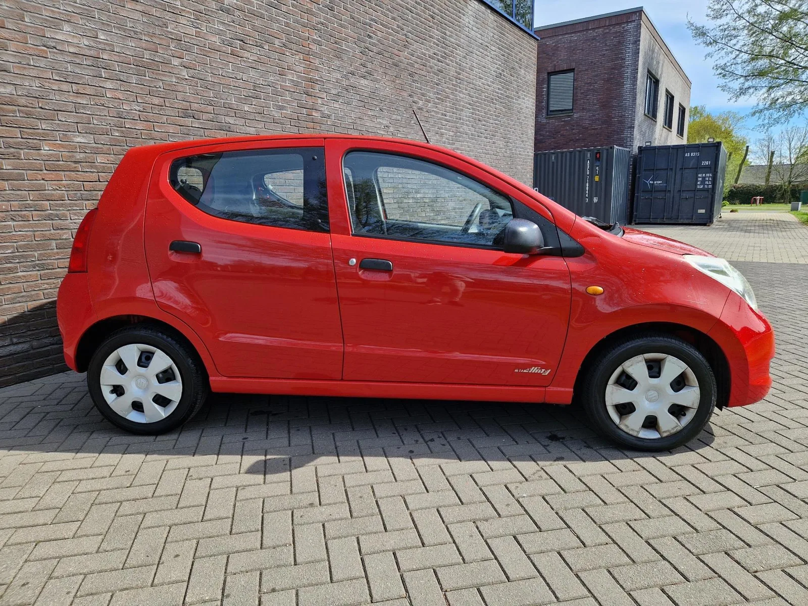 Suzuki Alto (2010) — foto 1