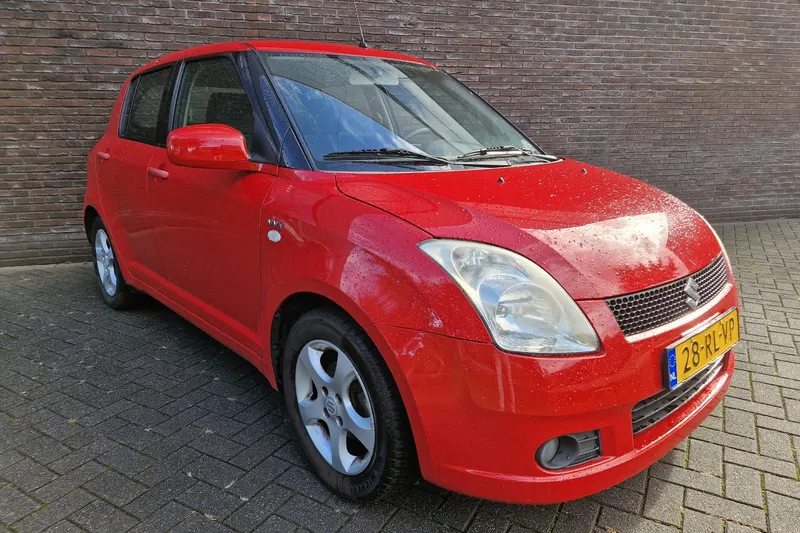 Suzuki Swift (2005)