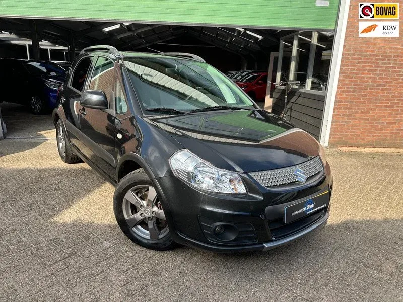 Suzuki SX4 (2011) — foto 1