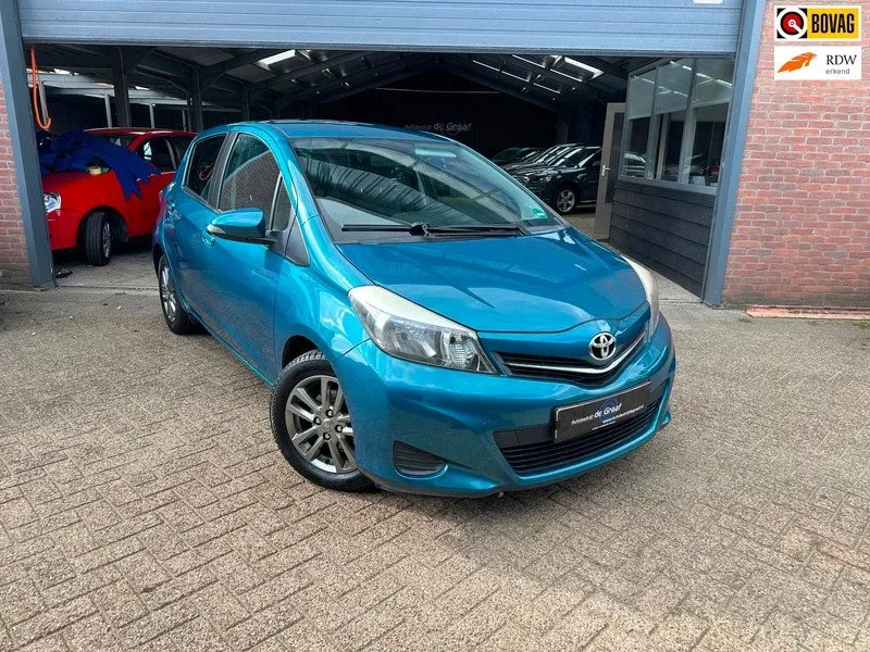Toyota Yaris (2014) — foto 1