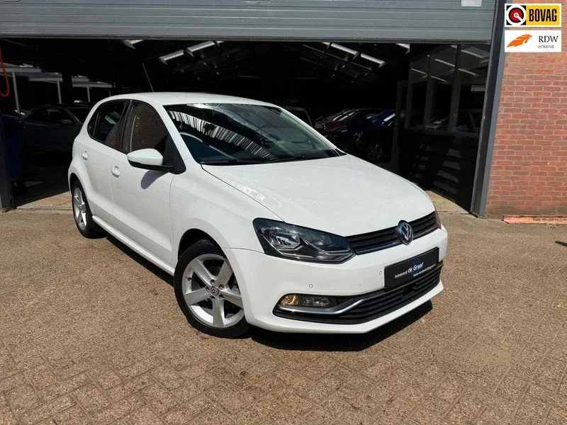 Volkswagen Polo (2014) — foto 1